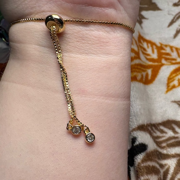 Handmade Green and Gold Beaded Bolo Bracelet - Picture 7 of 7